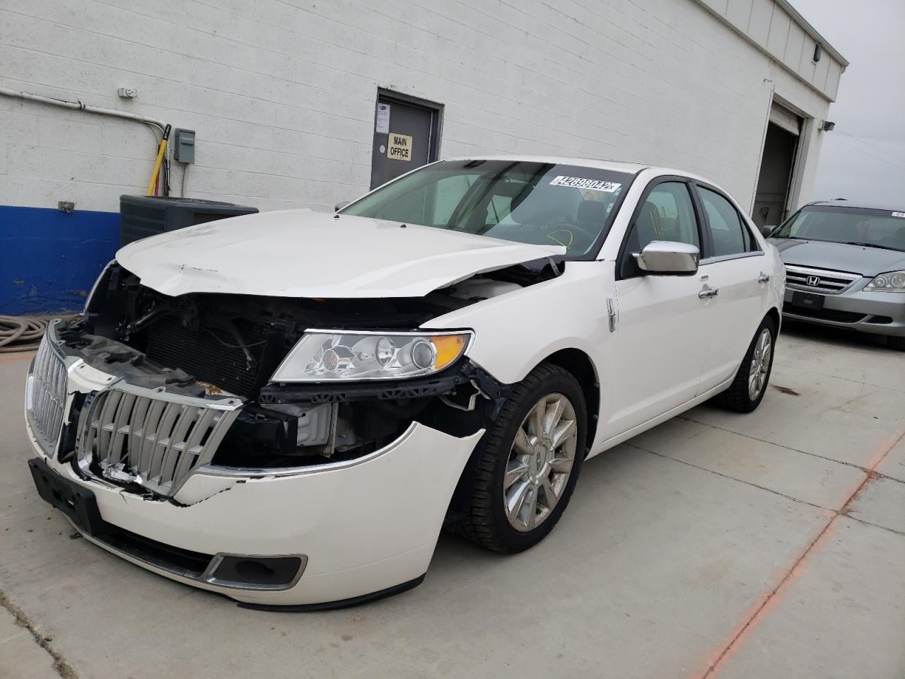 Photo 2 from auction – 2012 LINCOLN MKZ with VIN 3LNHL2JC2CR827027