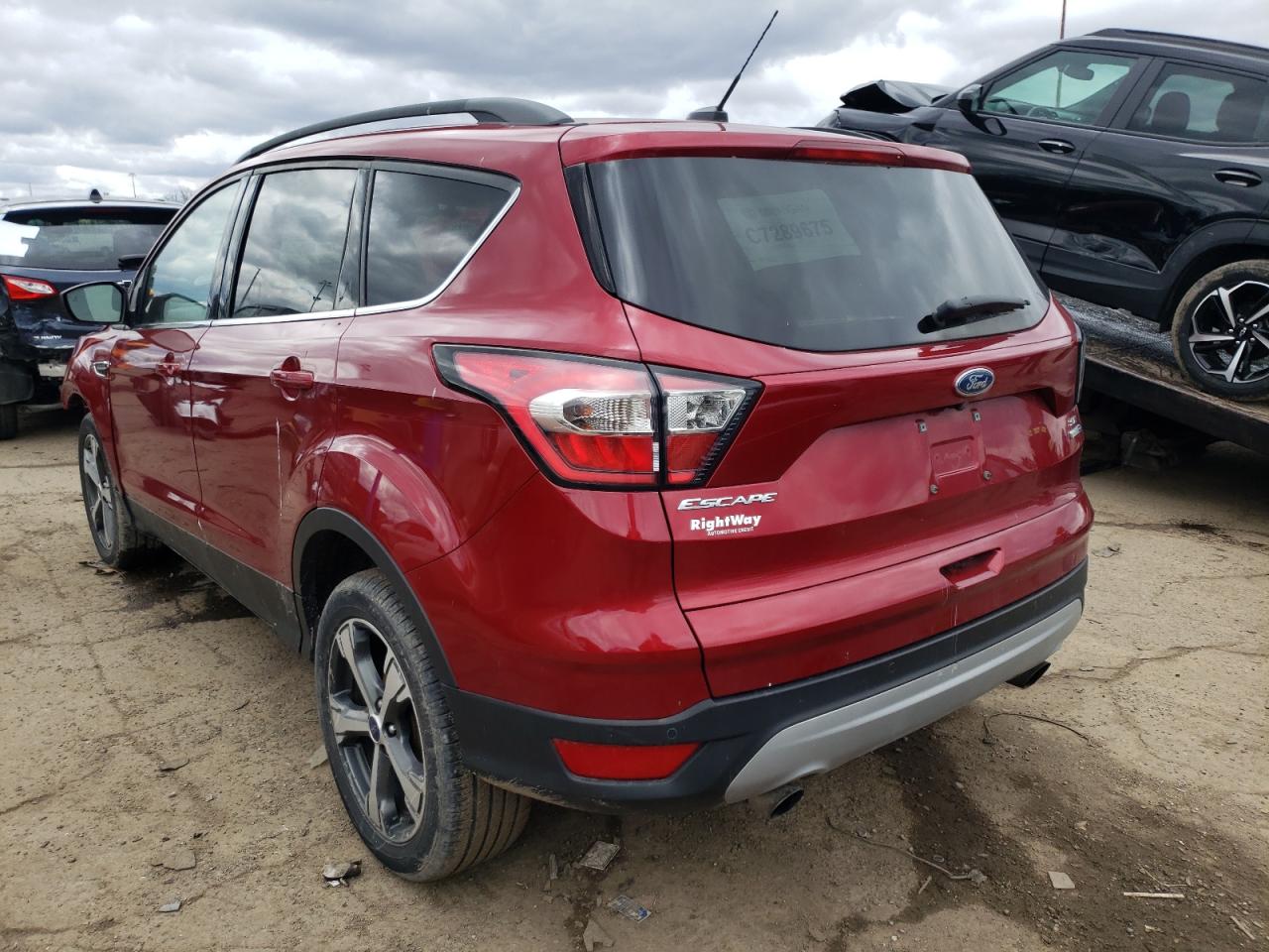 Photo 3 from auction – 2017 FORD ESCAPE SE with VIN 1FMCU9GD3HUB76622