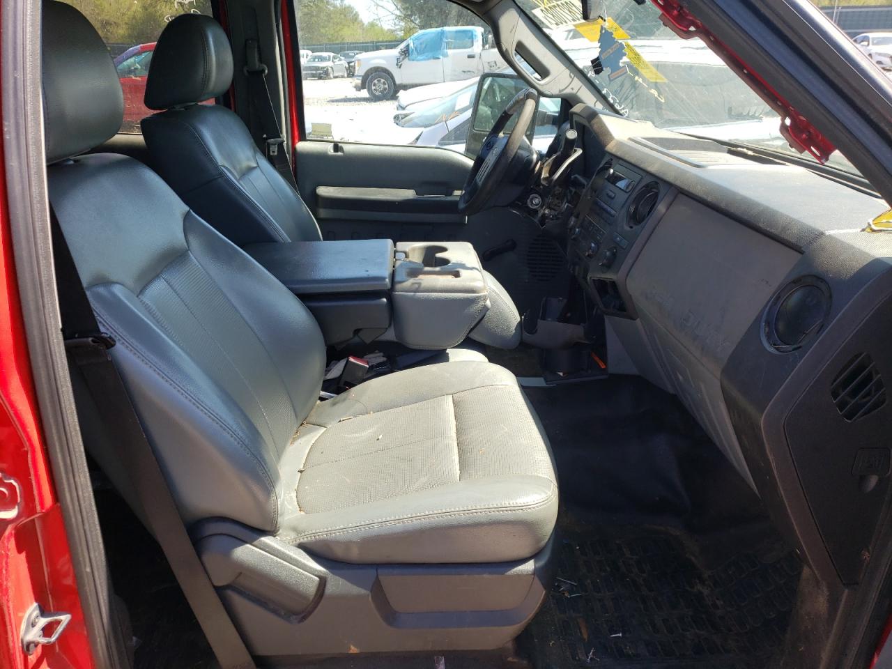 Photo 5 from auction – 2011 FORD F250 SUPER with VIN 1FT7W2A61BEC82053
