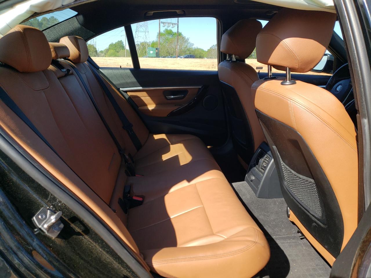 Photo 6 from auction – 2016 BMW 328 I SULE with VIN WBA8E9C55GK644301