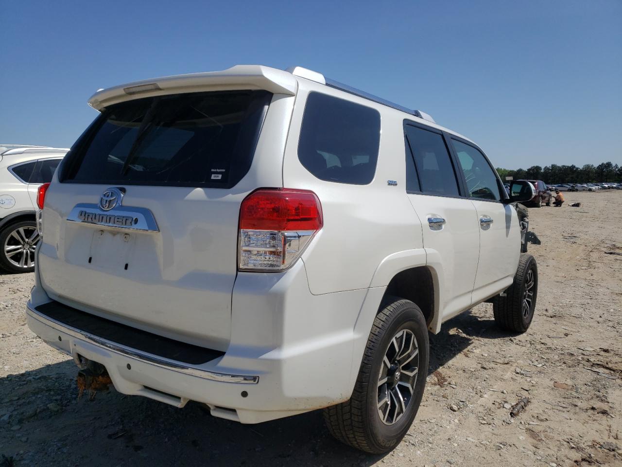 Photo 4 from auction – 2012 TOYOTA 4RUNNER SR with VIN JTEZU5JR0C5037655