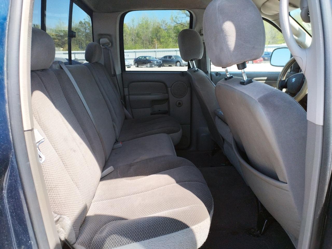 Photo 6 from auction – 2004 DODGE RAM 1500 S with VIN 1D7HA18N74S525885