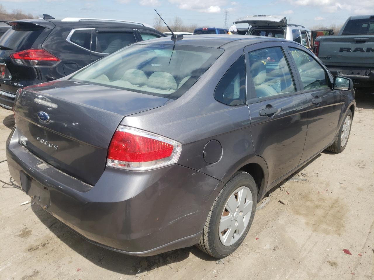 Photo 4 from auction – 2009 FORD FOCUS S with VIN 1FAHP34N69W190117