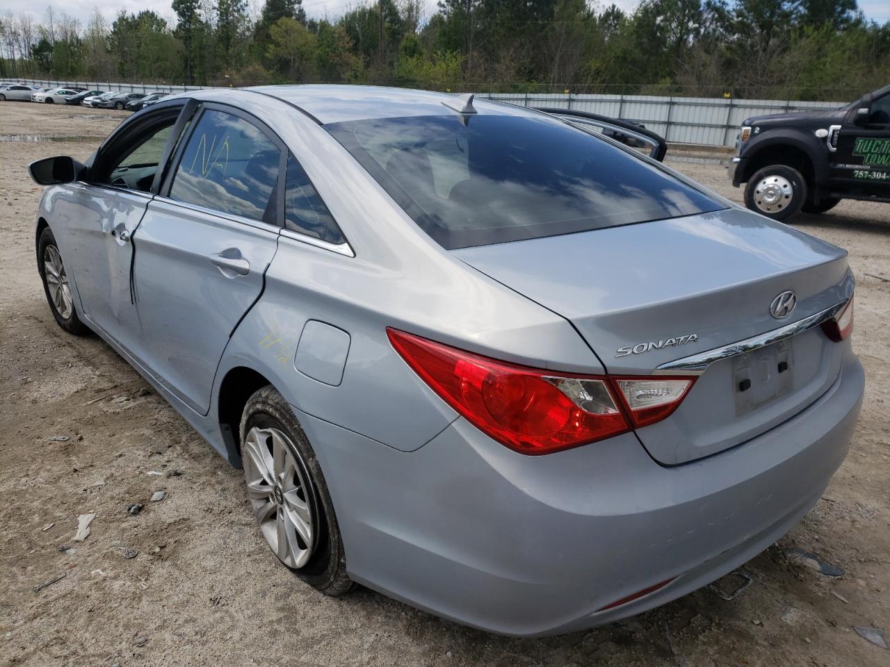 Photo 3 from auction – 2012 HYUNDAI SONATA GLS with VIN 5NPEB4AC5CH431604