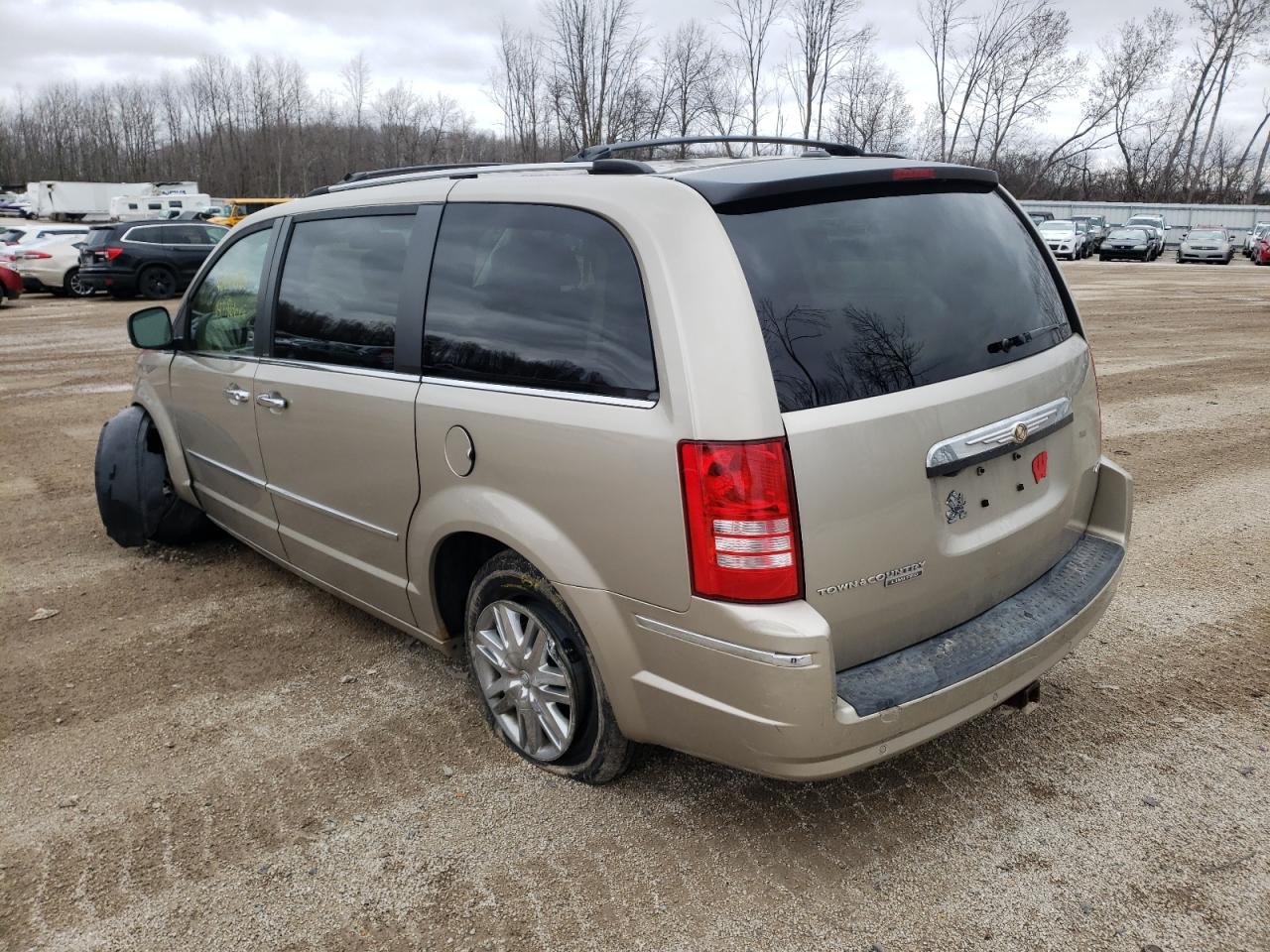 Photo 3 from auction – 2008 CHRYSLER TOWN & COU with VIN 2A8HR64X68R149767