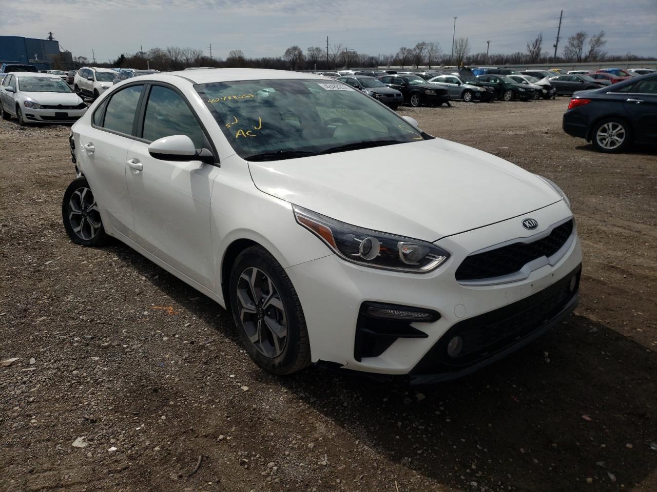KIA FORTE FE 2020 with VIN 3KPF24AD1LE143628 - Photo from auction