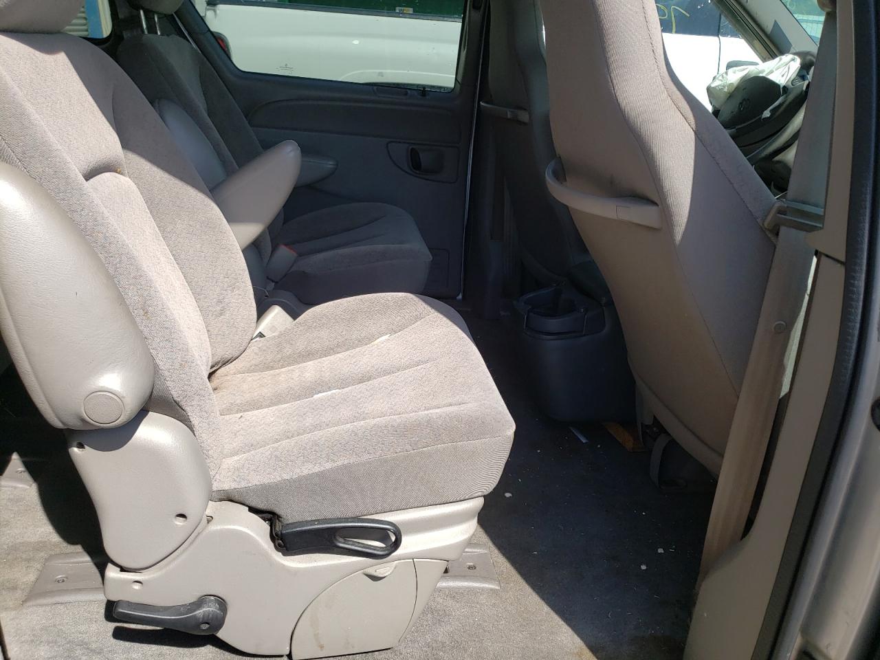 Photo 6 from auction – 2003 DODGE CARAVAN SE with VIN 1D4GP25R83B255200