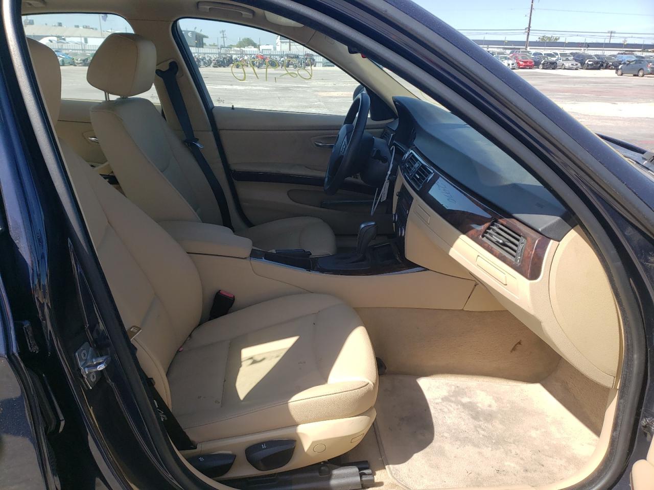 Photo 5 from auction – 2008 BMW 328 I with VIN WBAVA37578NL51585