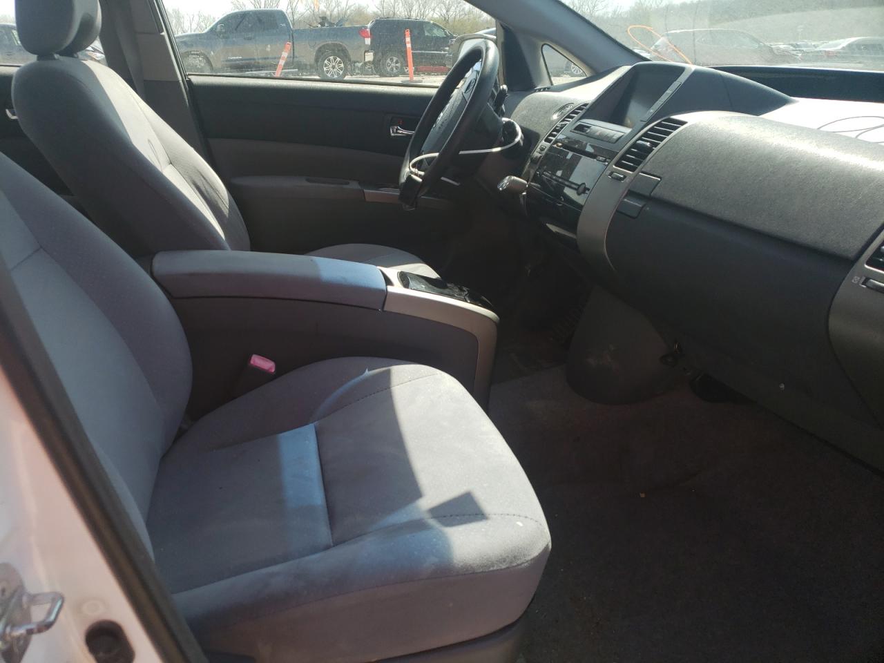 Photo 5 from auction – 2008 TOYOTA PRIUS with VIN JTDKB20U183399500