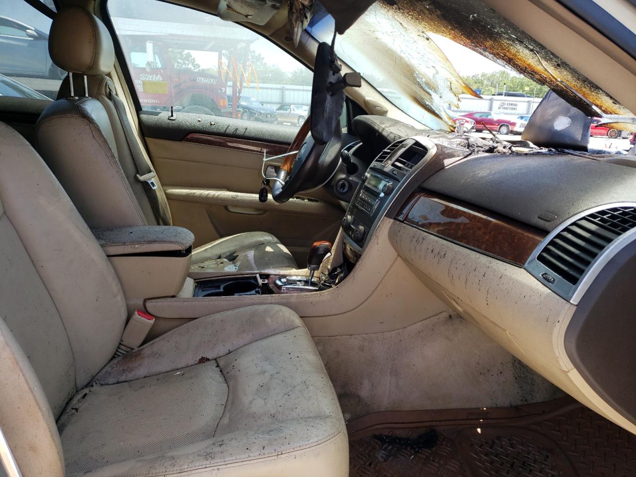 Photo 5 from auction – 2007 CADILLAC SRX with VIN 1GYEE637470172152