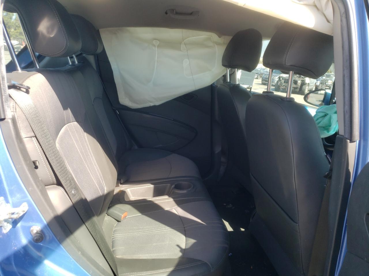 Photo 6 from auction – 2015 CHEVROLET SPARK 1LT with VIN KL8CD6S9XFC719949