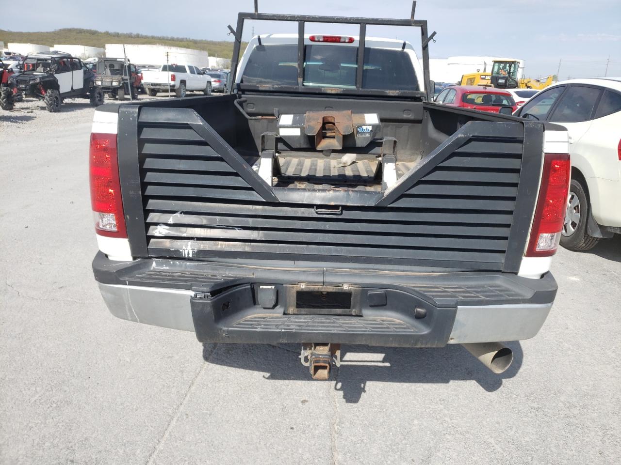 Photo 9 from auction – 2008 GMC SIERRA C25 with VIN 1GTHC23638F137027