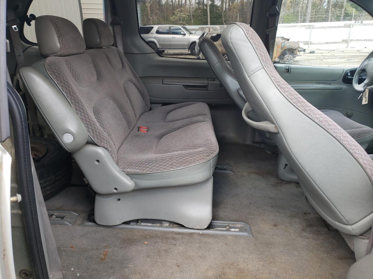 Photo 6 from auction – 1999 DODGE CARAVAN with VIN 2B4FP2536XR439737