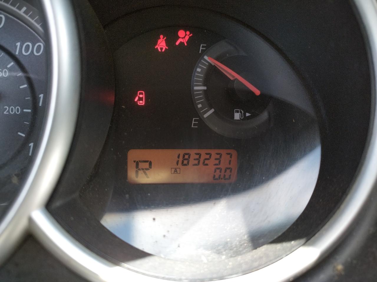 Photo 8 from auction – 2010 NISSAN VERSA S with VIN 3N1BC1AP5AL411628