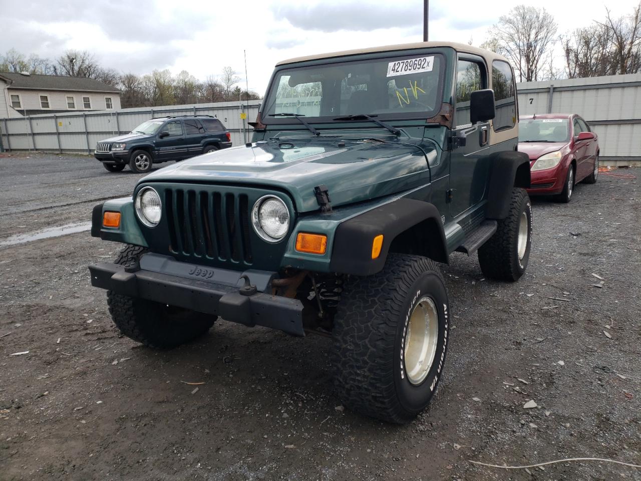 Photo 2 from auction – 2000 JEEP WRANGLER / with VIN 1J4FA59S0YP736975