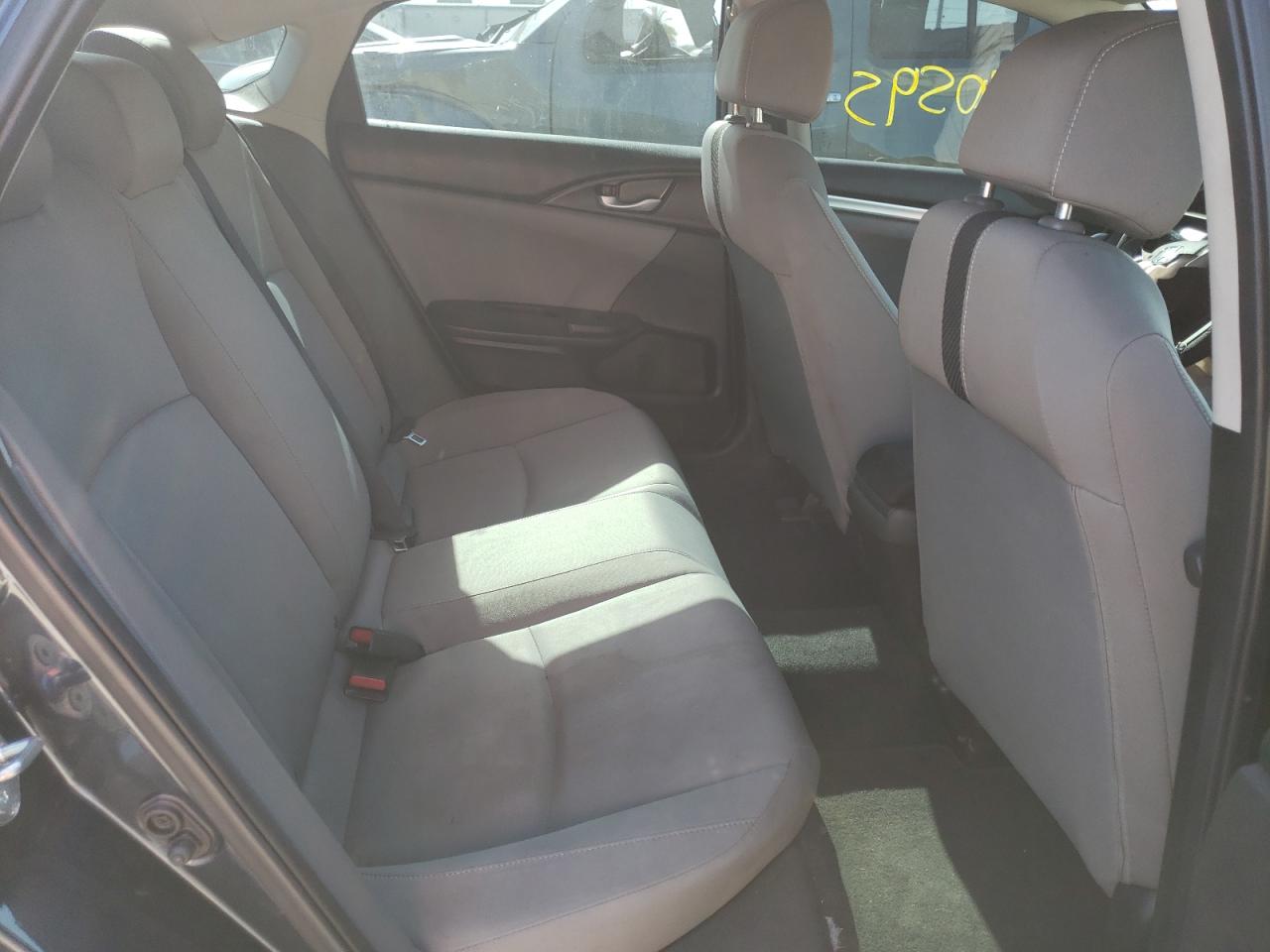 Photo 6 from auction – 2017 HONDA CIVIC LX with VIN 19XFC2F58HE078593