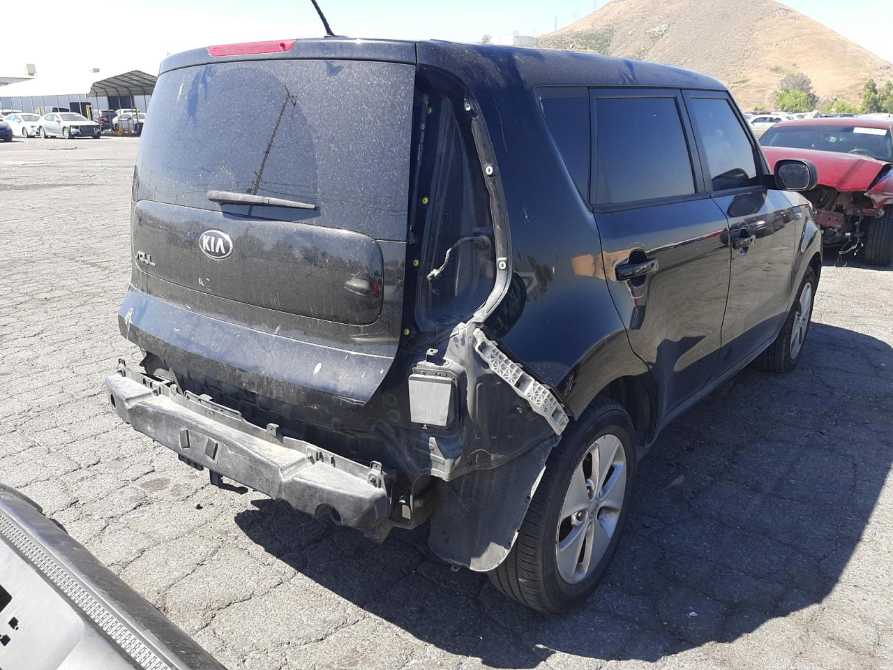 Photo 4 from auction – 2014 KIA SOUL with VIN KNDJN2A26E7096314