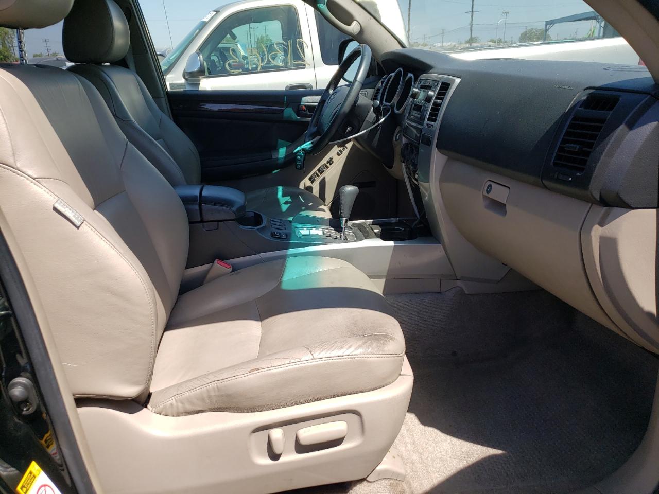 Photo 5 from auction – 2005 TOYOTA 4RUNNER LI with VIN JTEZU17R858034276