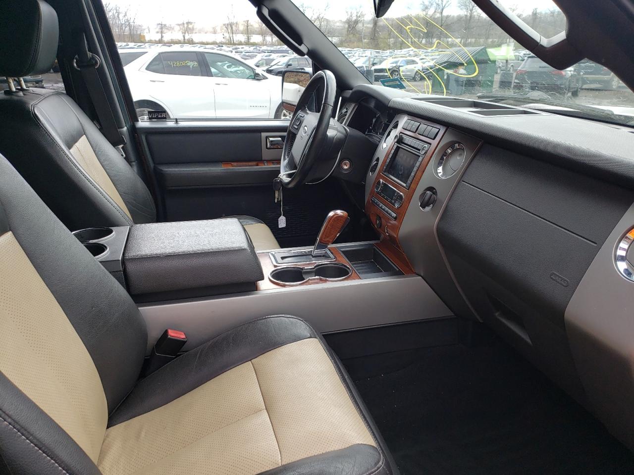 Photo 5 from auction – 2008 FORD EXPEDITION with VIN 1FMFU18558LA21856