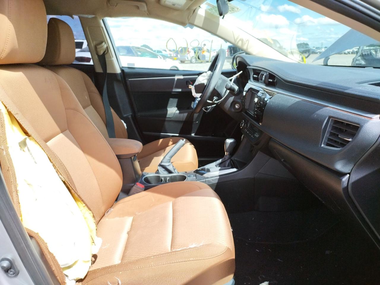 Foto 5 de la subasta – 2014 TOYOTA COROLLA L con VIN 5YFBURHEXEP085749