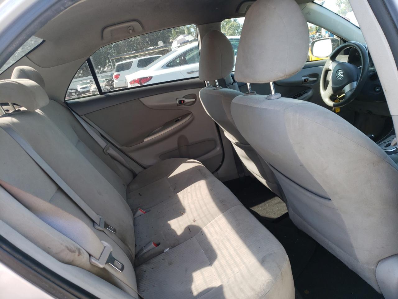 Photo 6 from auction – 2010 TOYOTA COROLA with VIN 1NXBU4EE7AZ277422