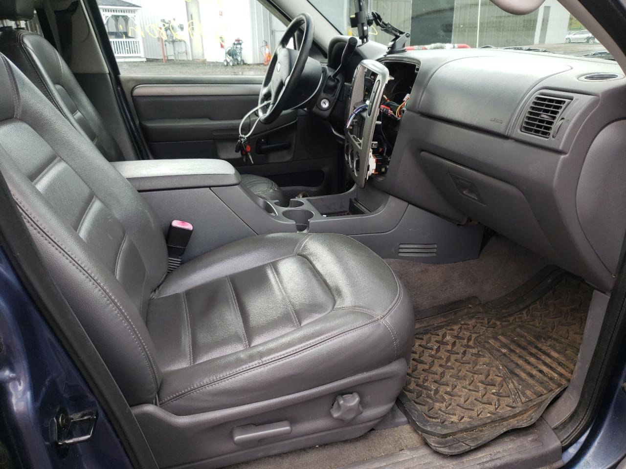 Фото 5 с аукциона – 2003 FORD EXPLORER X с VIN 1FMZU73K73UA53692