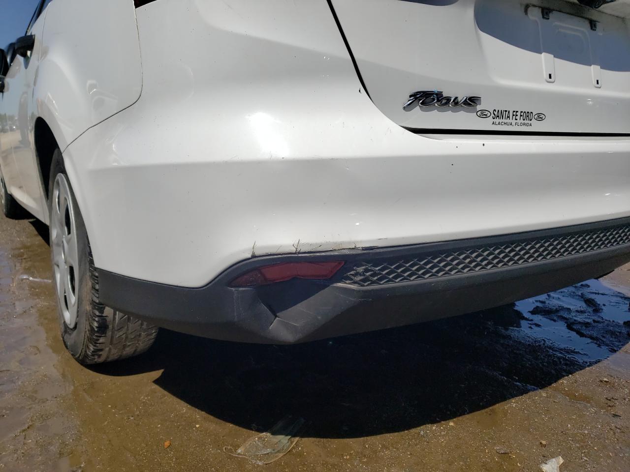 Photo 10 from auction – 2015 FORD FOCUS S with VIN 1FADP3E27FL328036