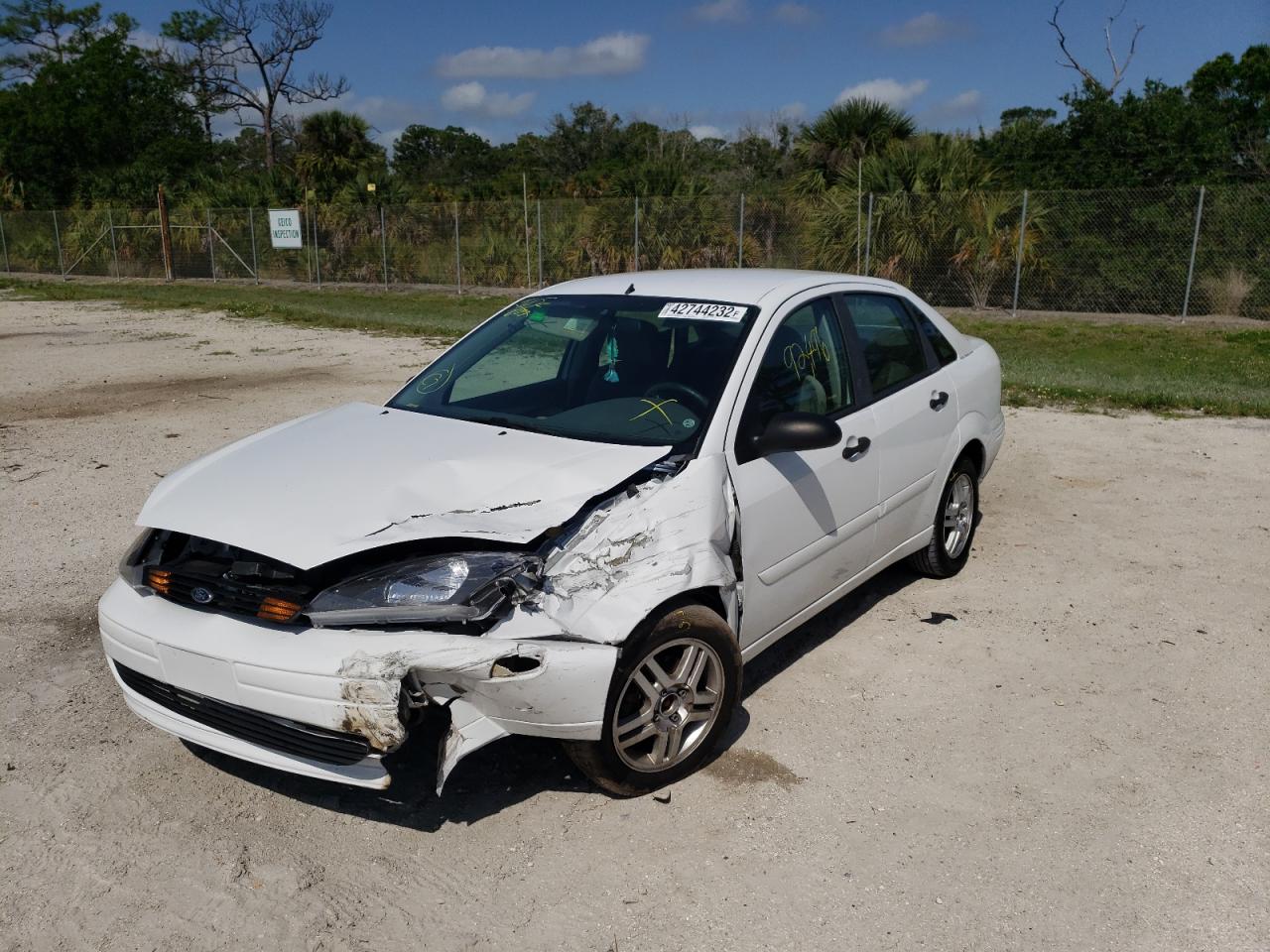Photo 2 from auction – 2003 FORD FOCUS SE C with VIN 1FAFP34353W334821