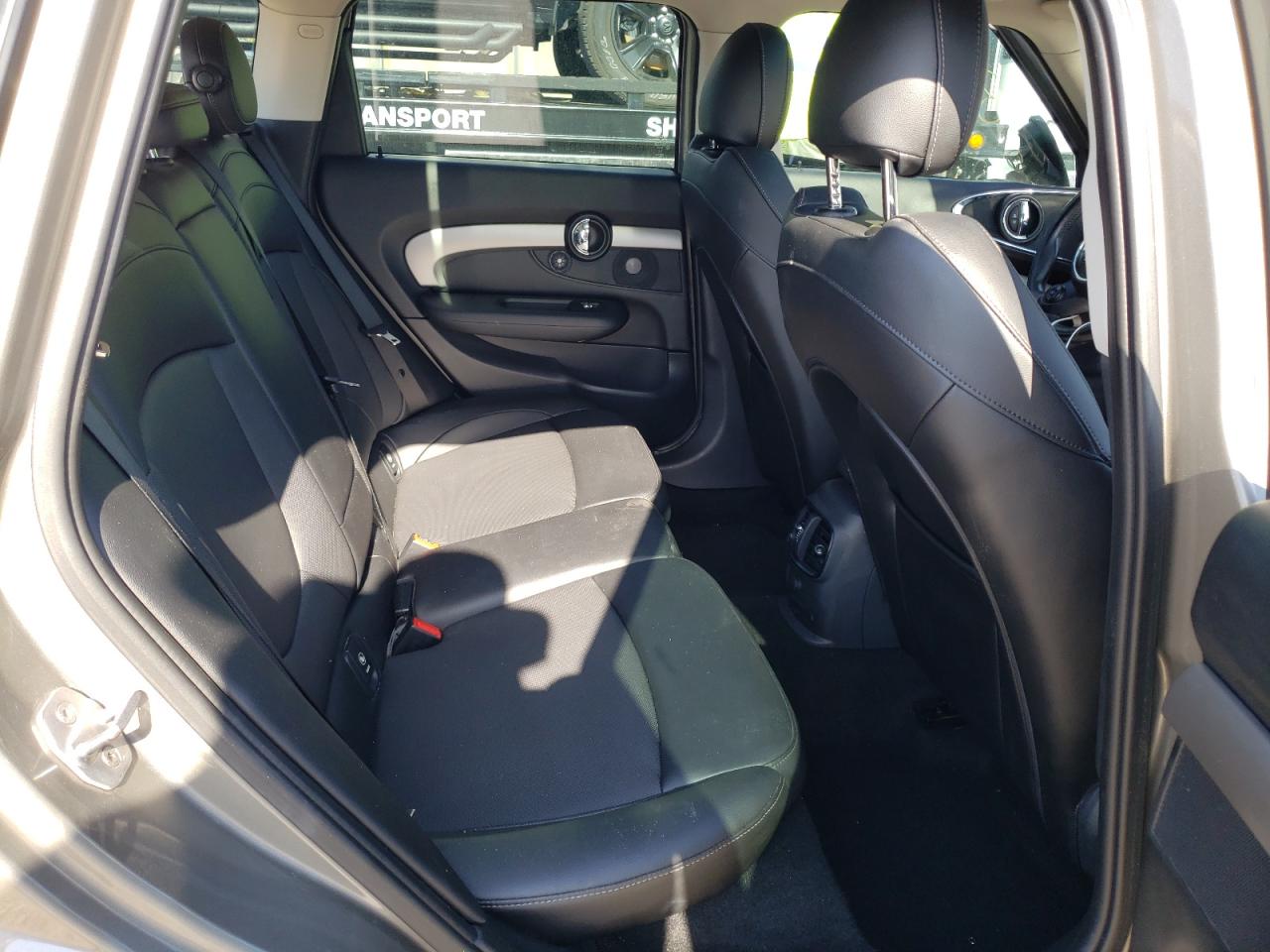 Photo 6 from auction – 2016 MINI COOPER CLU with VIN WMWLN5C57G2E31100