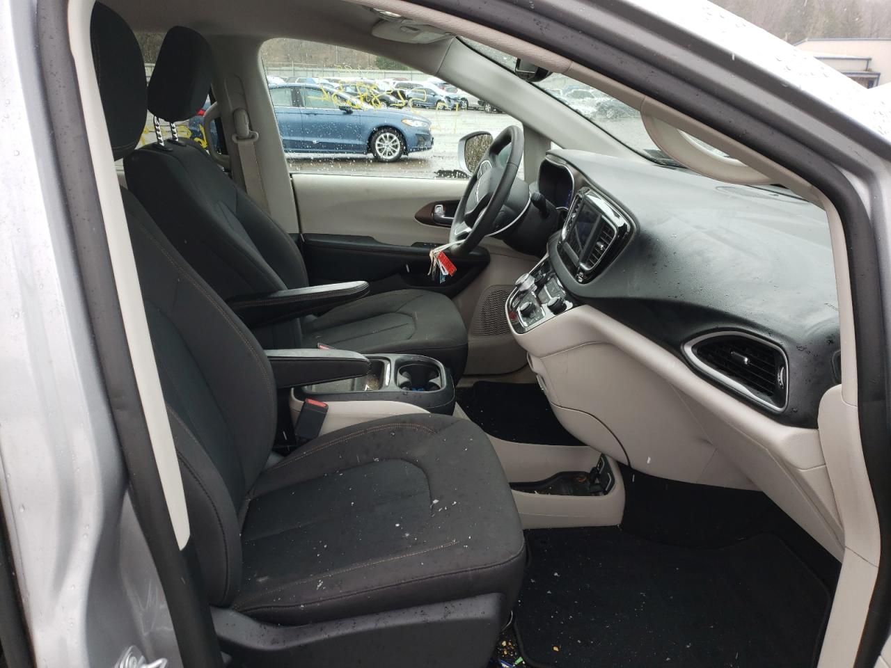 Photo 5 from auction – 2019 CHRYSLER PACIFICA T with VIN 2C4RC1FGXKR550193