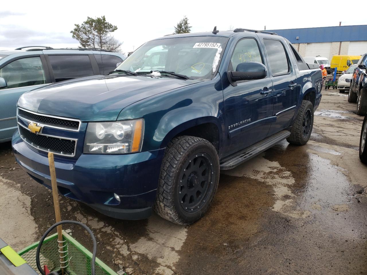 Zdjęcie 2 z aukcji – 2007 CHEVROLET AVALANCHE z VIN 3GNFK12387G256529