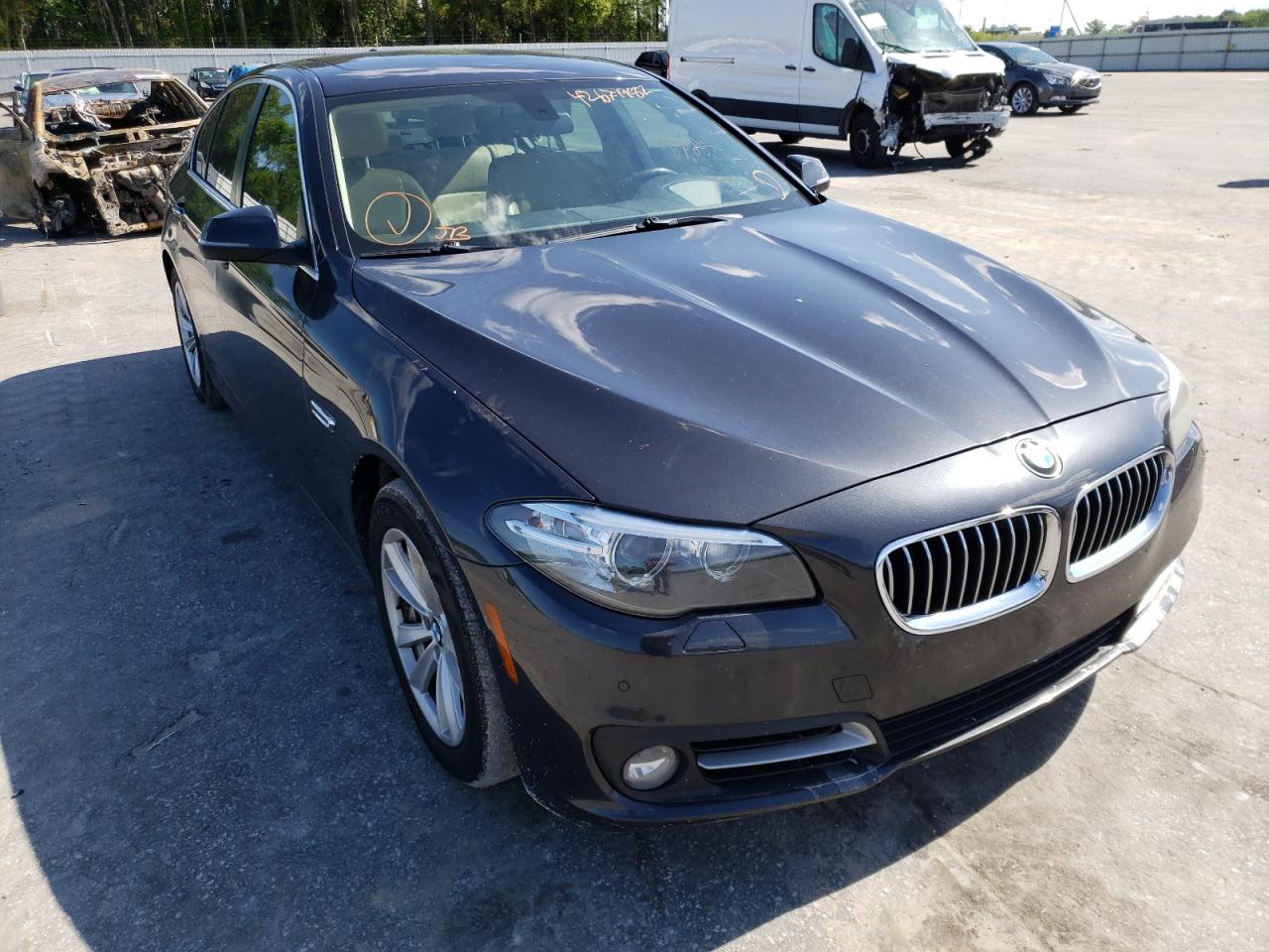 BMW 528 I 2016 with VIN WBA5A5C5XGD526806 - Photo from auction