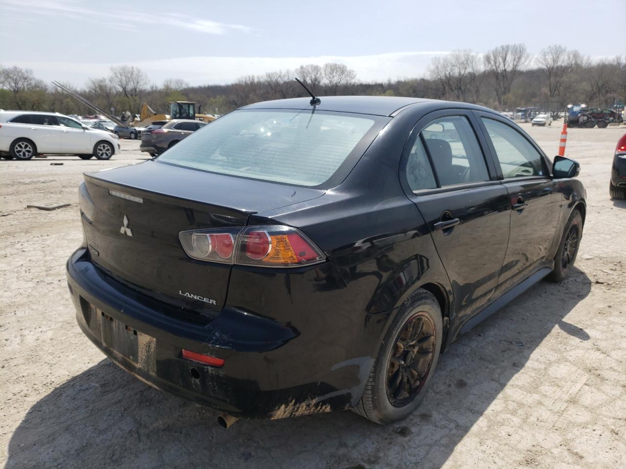 Photo 4 from auction – 2015 MITSUBISHI LANCER ES with VIN JA32U2FU1FU008501