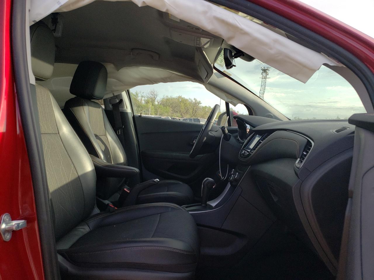 Photo 5 from auction – 2020 CHEVROLET TRAX 1LT with VIN 3GNCJLSB7LL228053