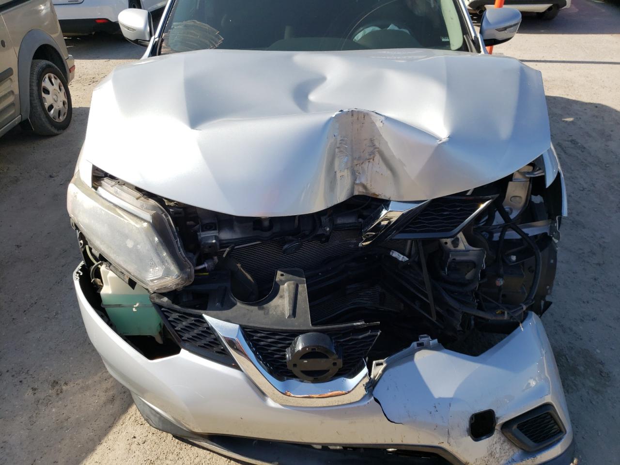 Photo 7 from auction – 2016 NISSAN ROGUE S with VIN KNMAT2MT5GP593108