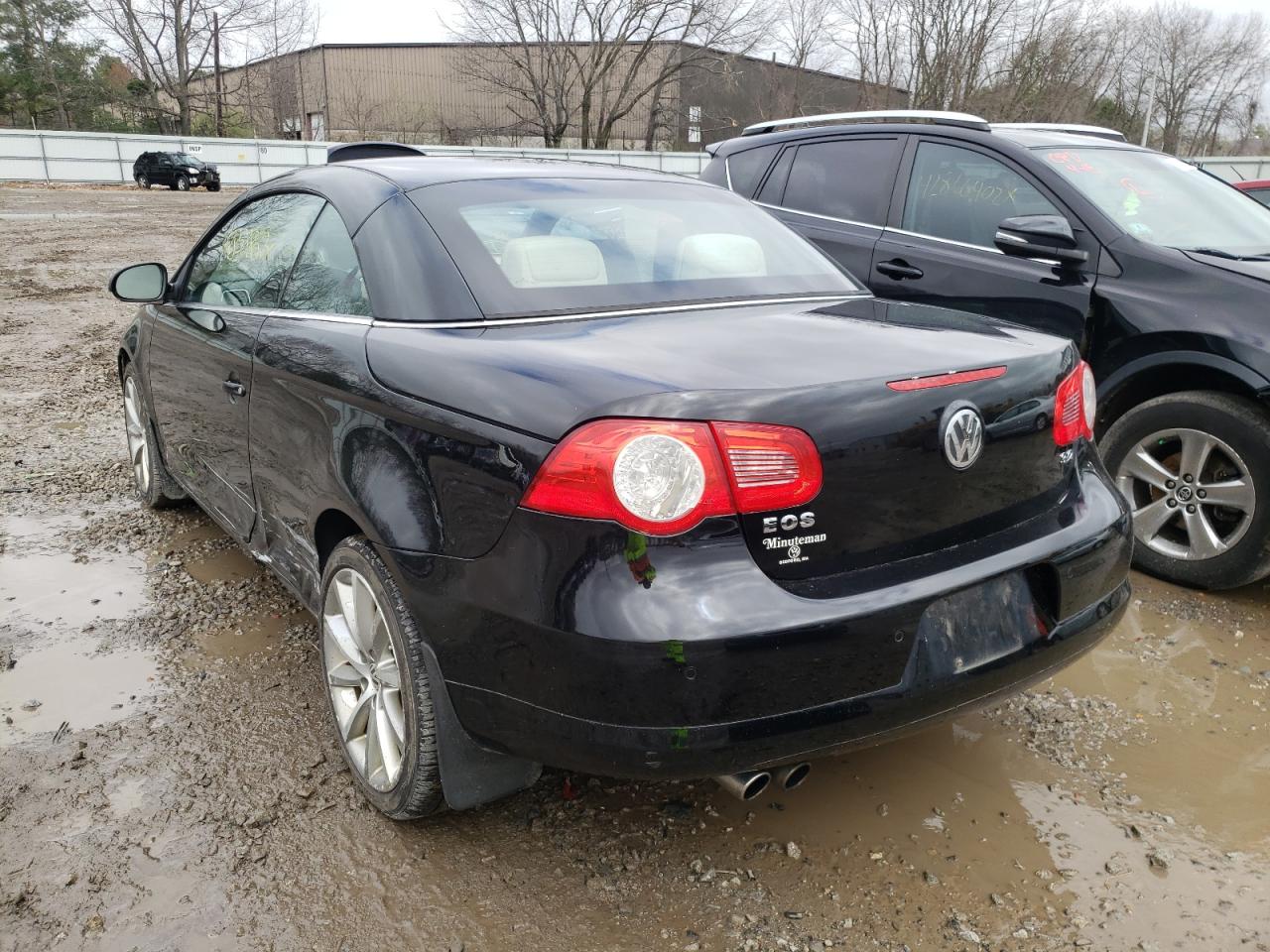 Photo 3 from auction – 2007 VOLKSWAGEN EOS 3.2L S with VIN WVWDB71F17V044562