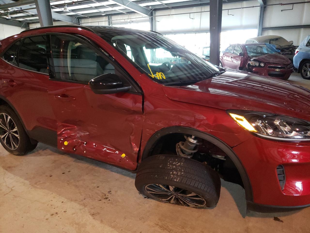 Photo 9 from auction – 2021 FORD ESCAPE SE with VIN 1FMCU9BZ4MUB01070