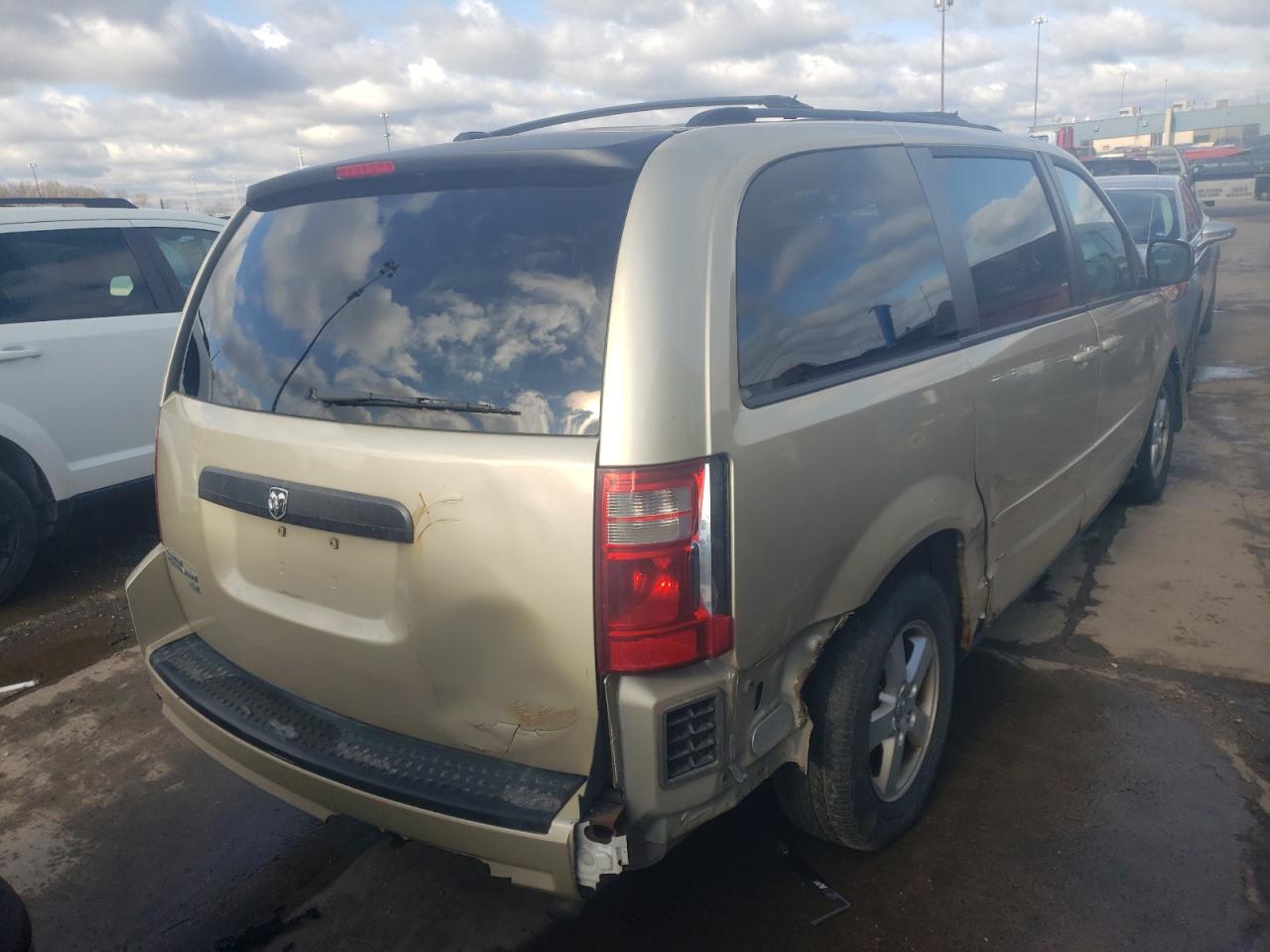 Photo 4 from auction – 2010 DODGE GRAND CARA with VIN 2D4RN3D10AR350333
