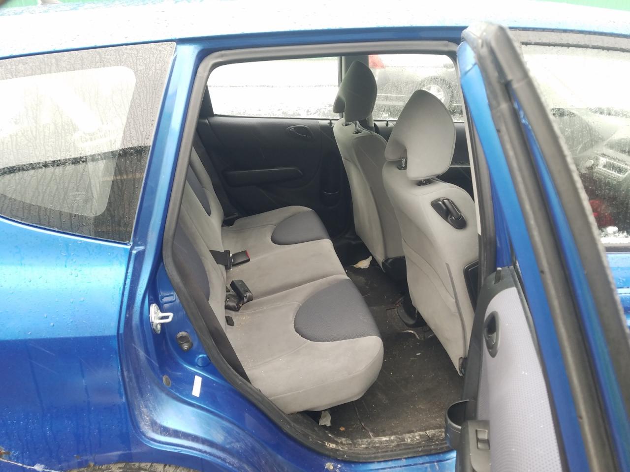 Photo 6 from auction – 2007 HONDA FIT with VIN JHMGD38497S801082