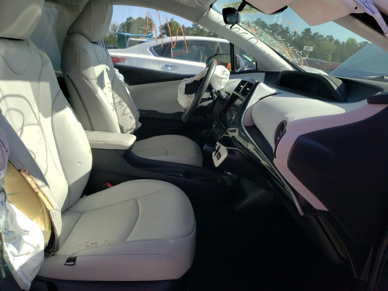 Photo 5 from auction – 2018 TOYOTA PRIUS with VIN JTDKARFU3J3058138