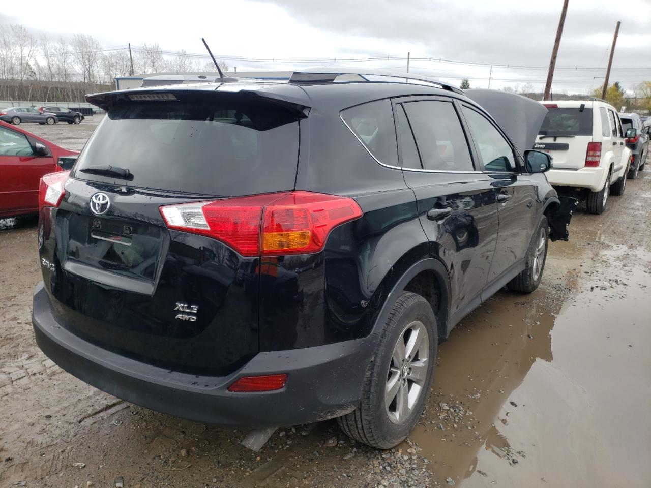 Photo 4 from auction – 2015 TOYOTA RAV4 XLE with VIN 2T3RFREV8FW365531