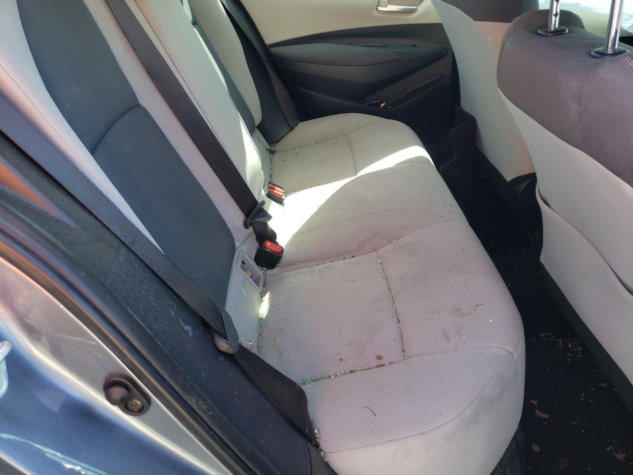 Photo 6 from auction – 2021 TOYOTA COROLLA LE with VIN JTDEPMAE2MJ142661