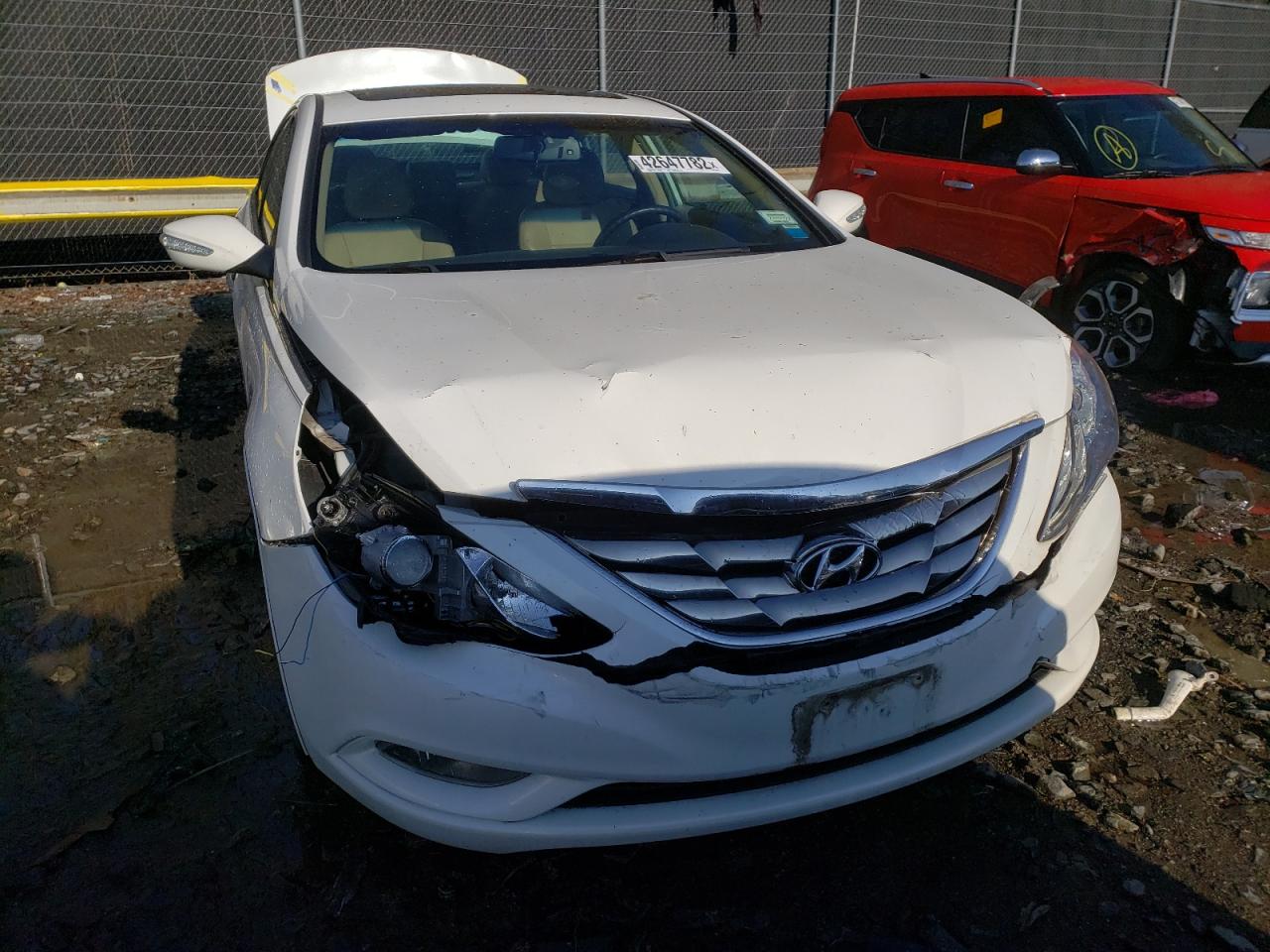 Photo 9 from auction – 2013 HYUNDAI SONATA SE with VIN 5NPEC4AC7DH559082