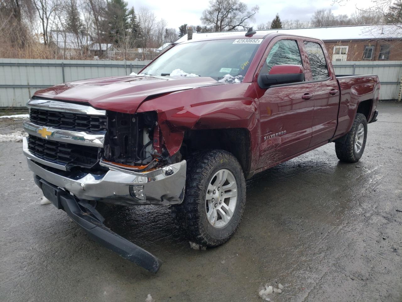 Photo 2 from auction – 2017 CHEVROLET SILVERADO with VIN 1GCVKREC0HZ131802