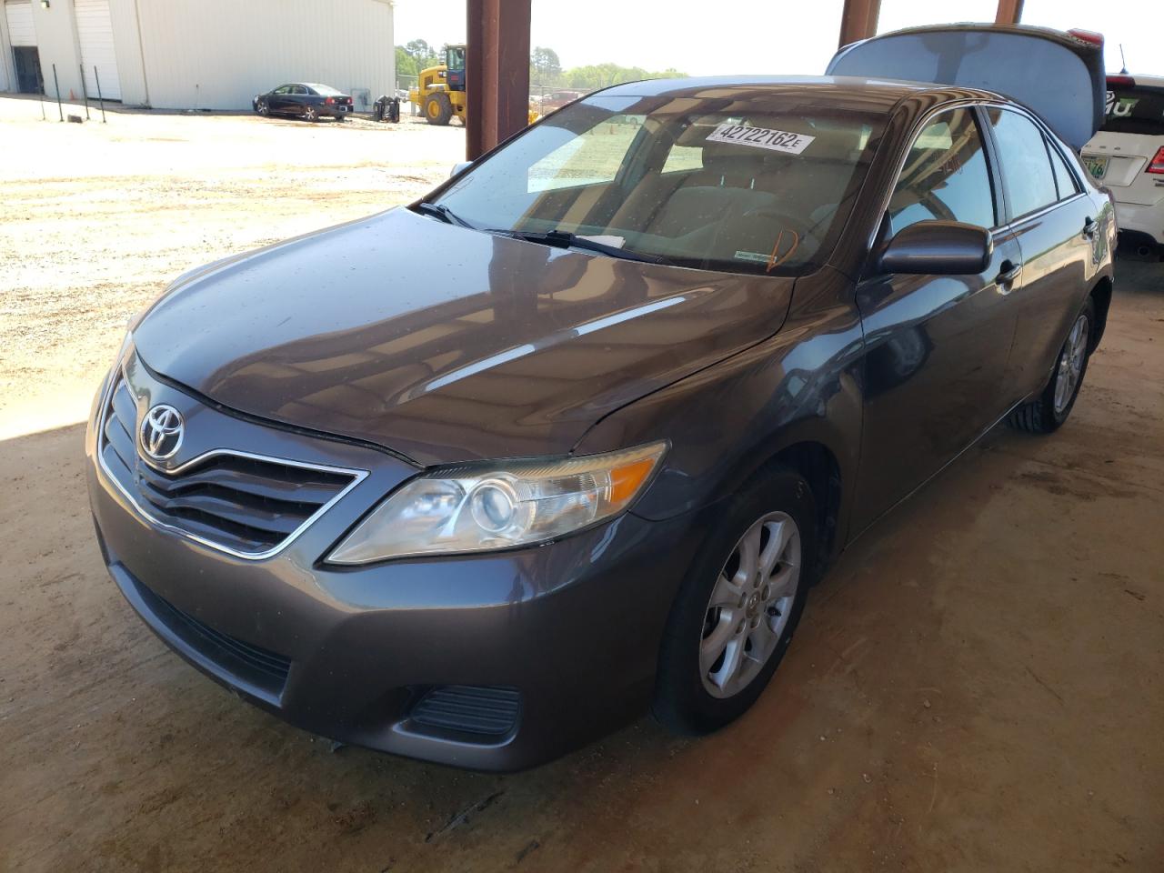 Photo 2 from auction – 2011 TOYOTA CAMRY BASE with VIN 4T4BF3EK9BR099191