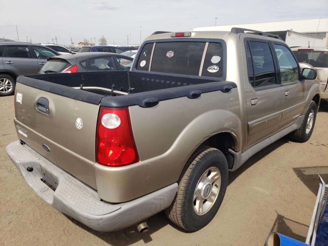 Photo 4 from auction – 2001 FORD EXPLORER S with VIN 1FMZU77E61UC90059