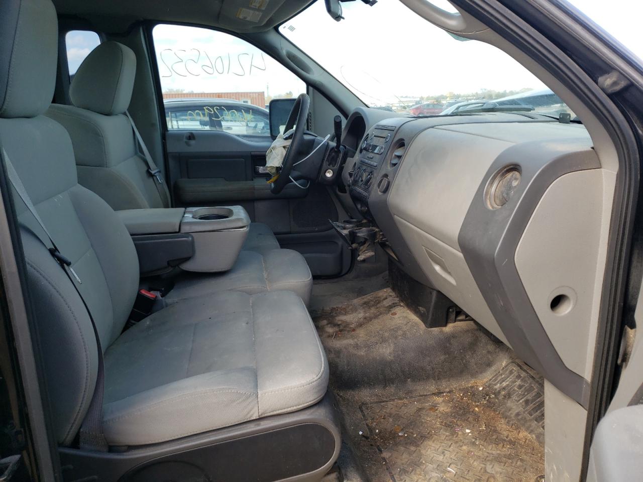 Photo 5 from auction – 2008 FORD F150 with VIN 1FTRF12W08KD80549