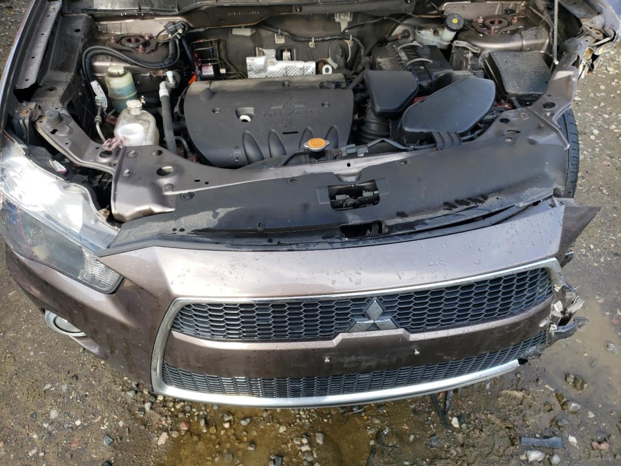 Photo 7 from auction – 2013 MITSUBISHI OUTLANDER with VIN JA4JT3AW4DU006554