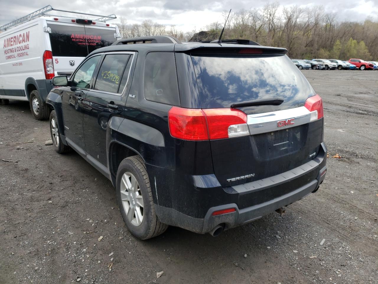 Photo 3 from auction – 2011 GMC TERRAIN SL with VIN 2CTFLTE51B6408156