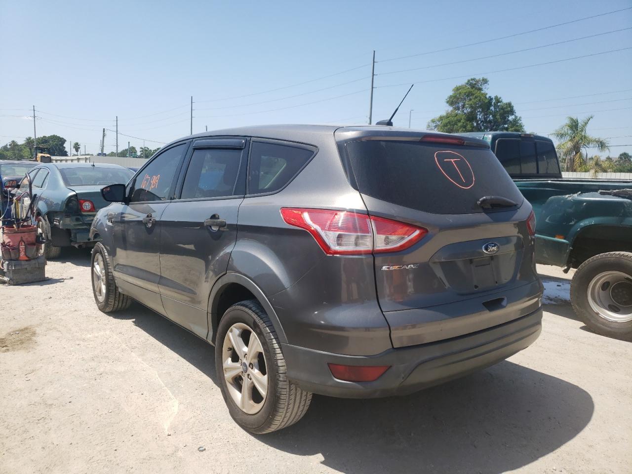 Photo 3 from auction – 2013 FORD ESCAPE S with VIN 1FMCU0F70DUB27279
